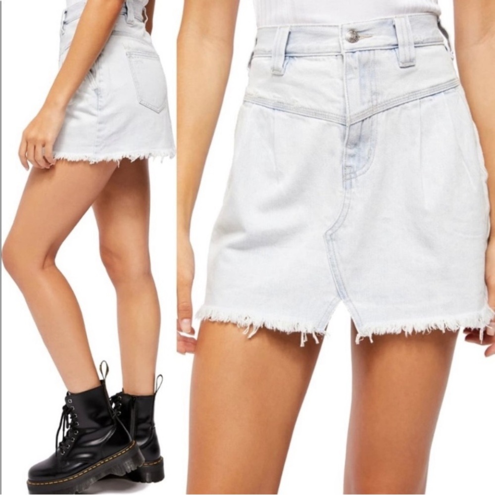 We the Free Sidecar Skirt Denim Size: 28 Length: 14”